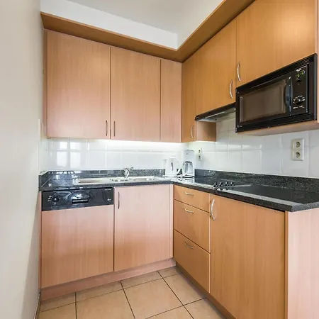 Apartamento By The Sea In Belgium With Balcony, Cleaning Included *