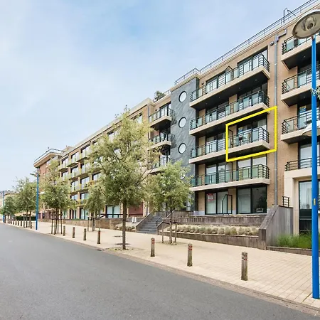 By The Sea In Belgium With Balcony, Cleaning Included